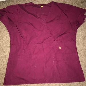 Size Lg maroon scrub top & bottom! Great condition